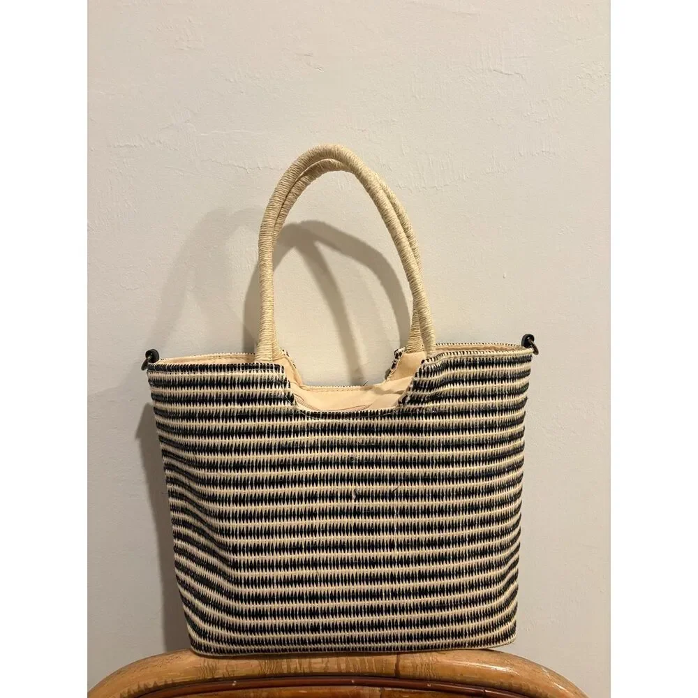 SunnSand Wicker black and white bag Vintage